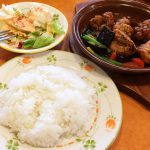 「サイゼリア名西康生通店」の鶏肉のオーブン焼きランチとバッファローモッツァレラのピザ @康生通