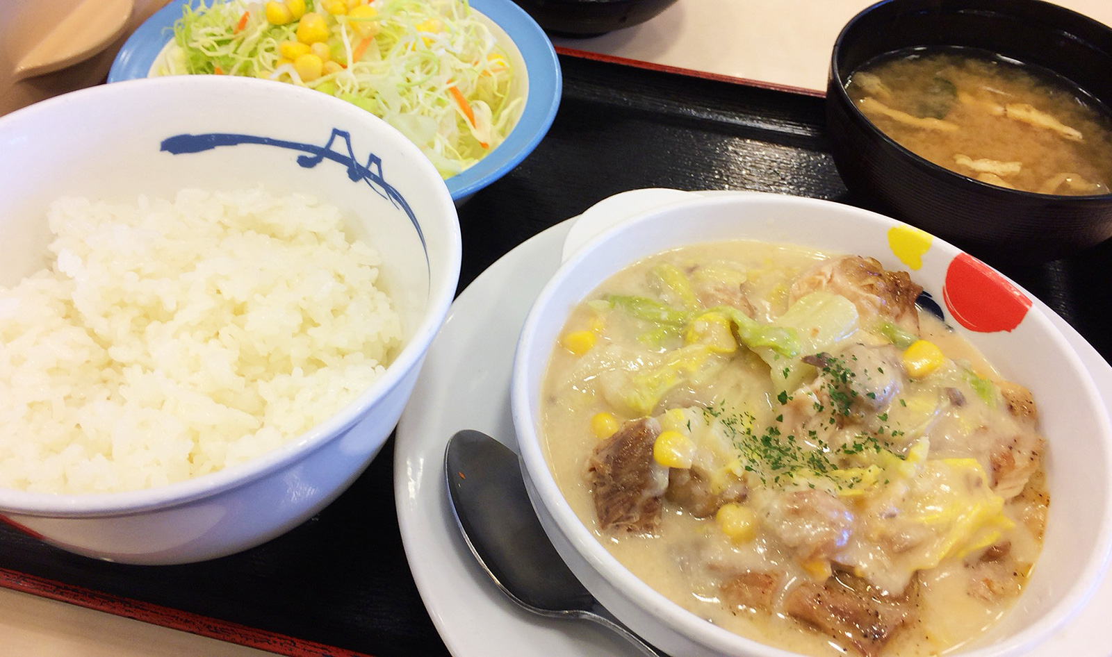 松屋亀島店の鶏と白菜のクリームシチュー定食 名古屋市中村区亀島 ひとりめし食います 名古屋のお値打ちなランチを紹介するブログ