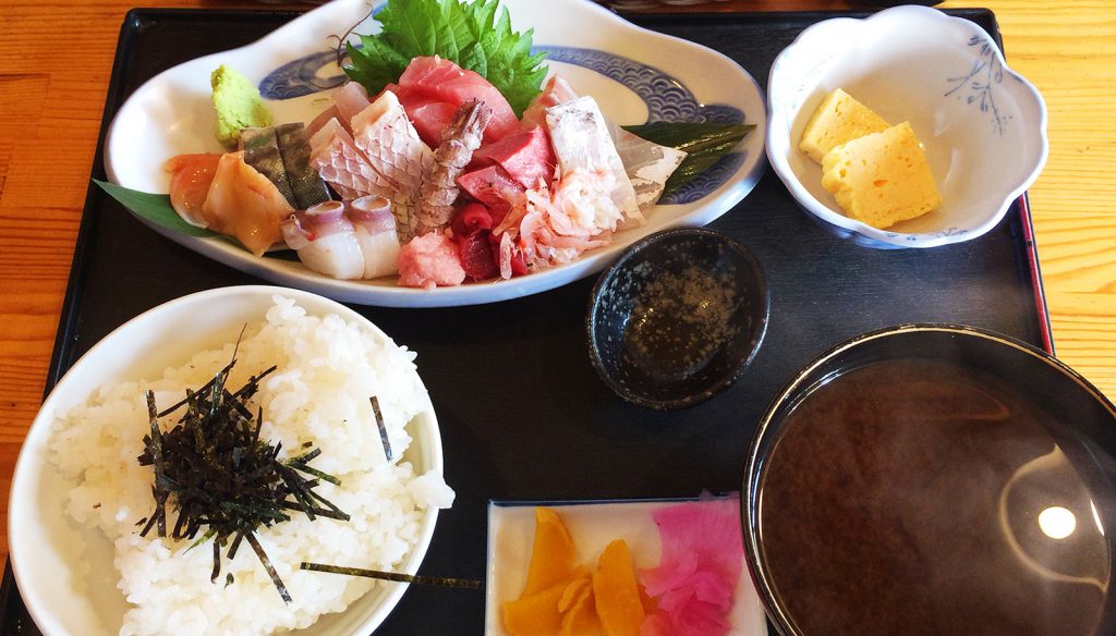 魚市場食堂 平の屋の刺身定食 @岡崎市