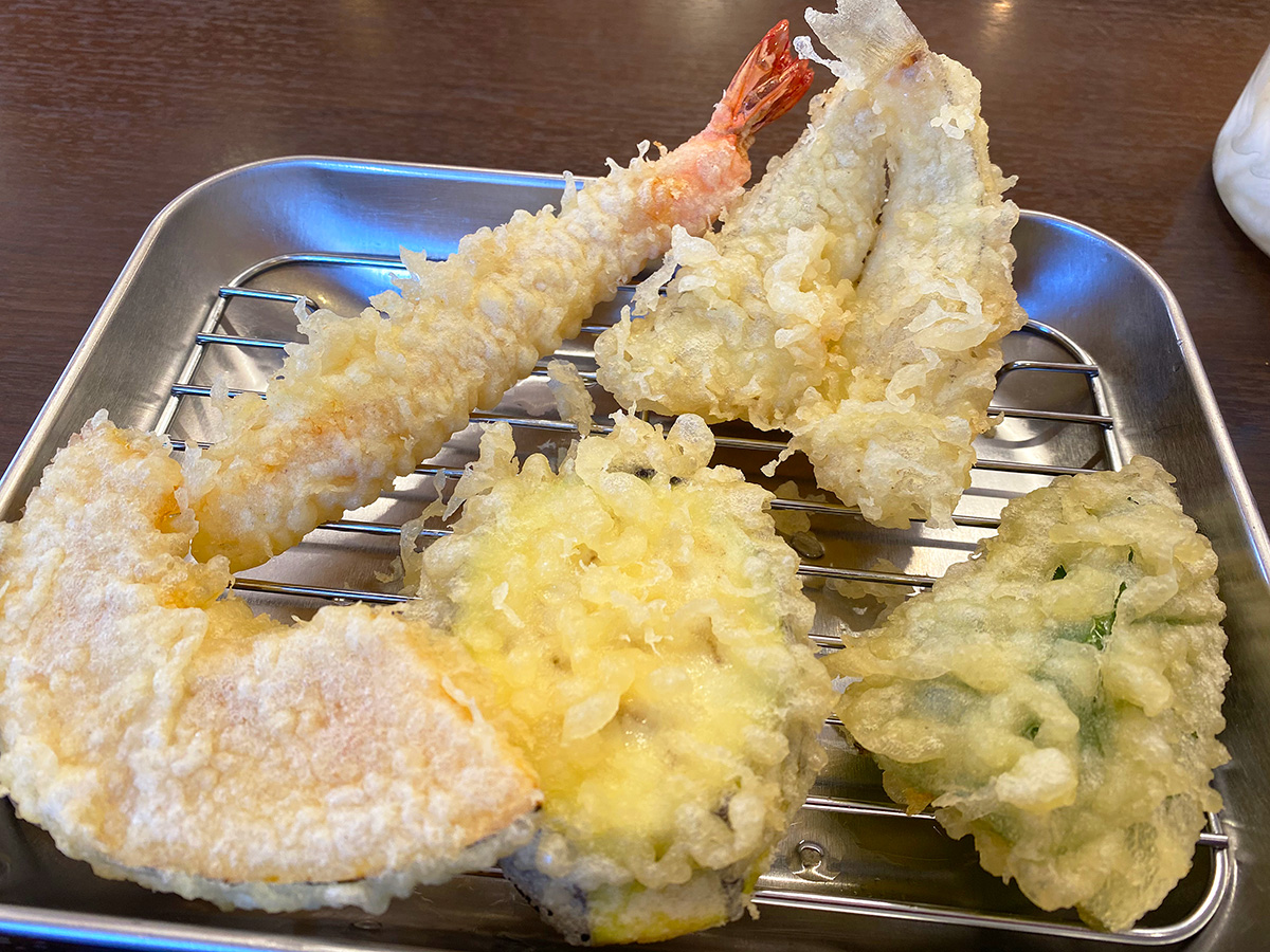 「えび天丼 まる大」の天ぷら定食 @名古屋市中村区中村区役所
