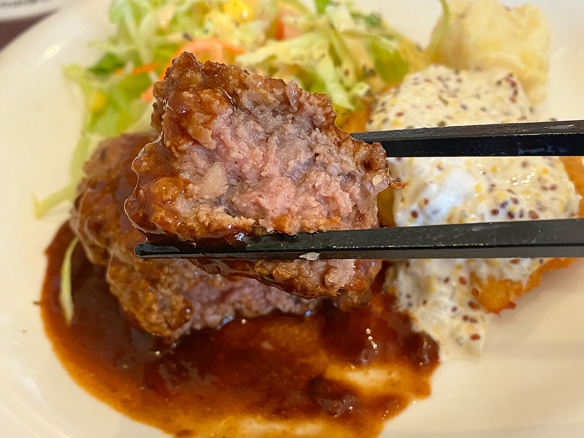 「ワイン食堂ウキネ」のハンバーグと白身フライの定食 @名古屋市西区庄内通