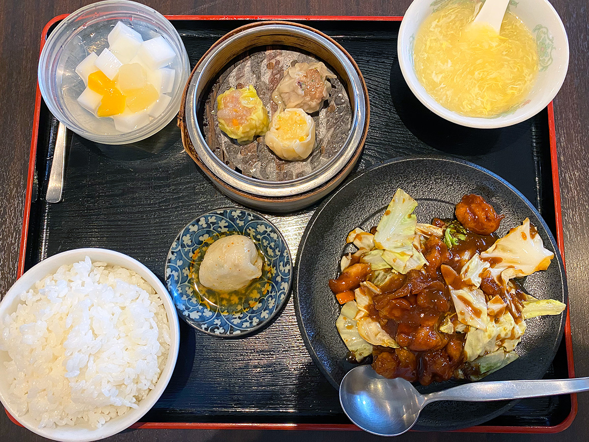 「香港飲茶広東料理 航天」の鶏肉とキャベツの味噌炒めランチ @清須市清洲