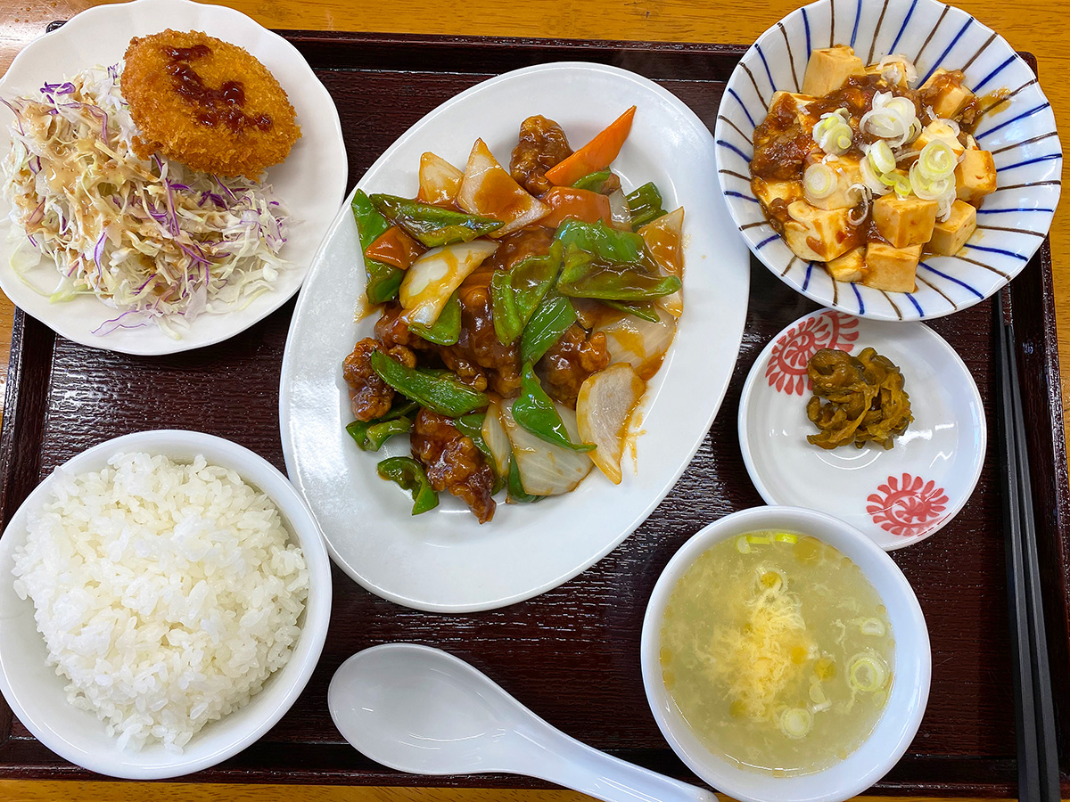 「餃子亭」の酢豚と麻婆豆腐のランチ @名古屋市西区大野木