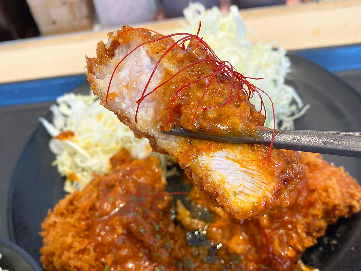 「松のや」のケイジャン厚切りロースかつ定食 @清須市西批杷島