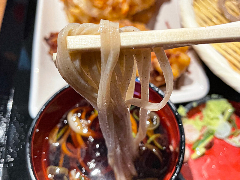 揚げたて天ぷらと喉越しのいいお蕎麦！「十割そば じゅうべえ 清須店」のざるそばと天ぷら @清須市